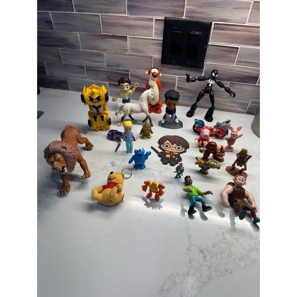 Small collectible toys